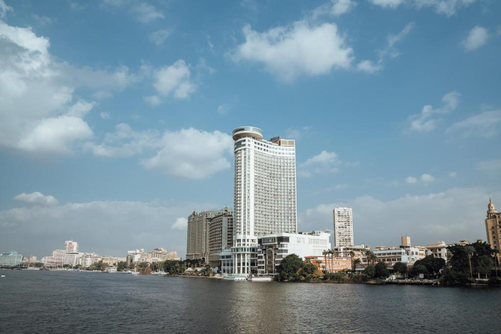 جراند نايل تاور Grand Nile Tower